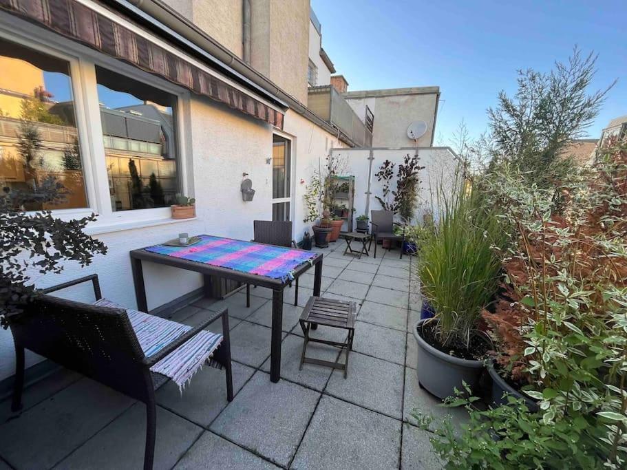 Gemuetliche Dachterrassen Whg Lägenhet Wien Exteriör bild